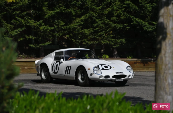 "Ferrari"nin əfsanəvi modeli HƏRRACDA