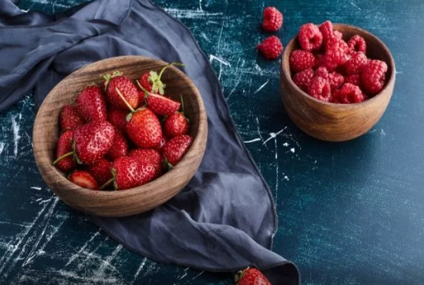 Bu giləmeyvə vitamin kraliçasıdır