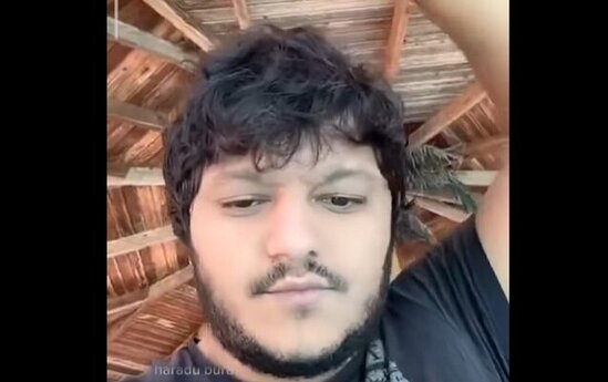 Hovuzda dincələn qadınları çəkib aşağıladı - Video