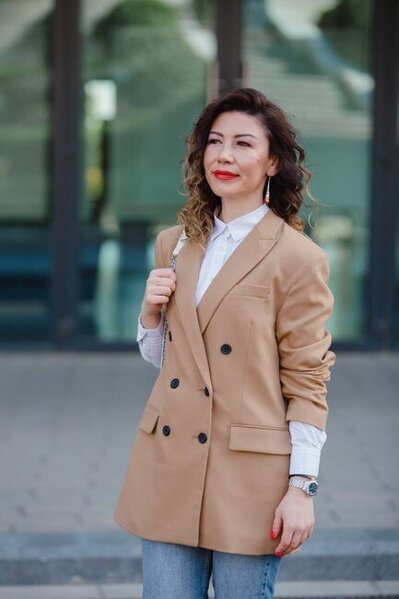 Terapevt-osteopat Elfanə Süleymanova sizi ən şiddətli ağrılardan xilas edəcək