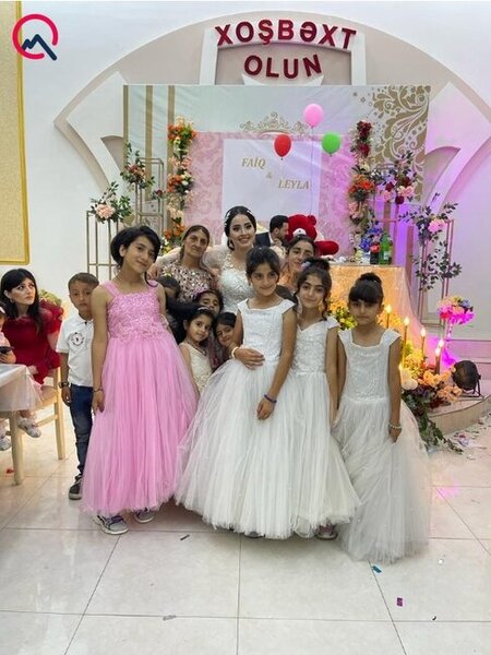 Fenomen müəllimin toyu da dərslərindən seçilmədi - Fotolar