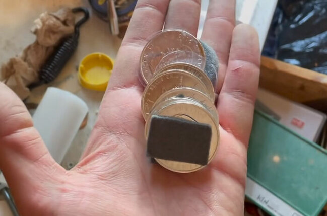 Adi müəllimənin əşyalarını aldı - XƏZİNƏ TAPDI - FOTO-VİDEO