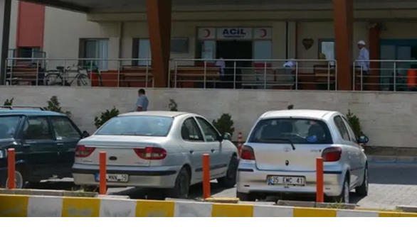 Liseyli oğlan atasını öldürdüb, anasını yaraladıqdan sonra intihara cəhd etdi