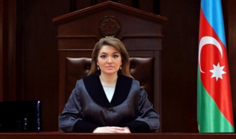 Hakim Rəna Qafarova rüşvət almaqla ittiham olunur - ŞİKAYƏT