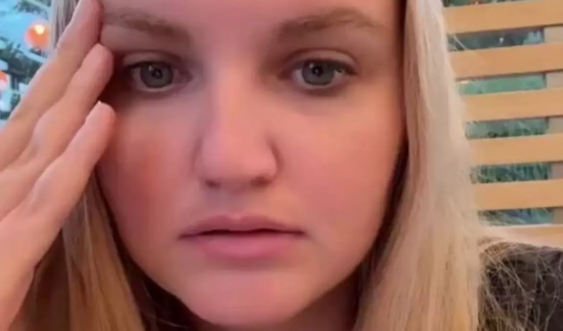 Məşhur fast food restoranında iki burgerə ödənilən məbləğ sosial şəbəkələrdə müzakirə yaradıb - VİDEO