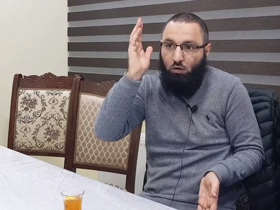 "Qız uşağının hami̇lə qalması, həddi̇-büluğa çatmasının əlaməti̇di̇r" - i̇lahi̇yyatçıdan paradoksal açıqlama - vi̇deo