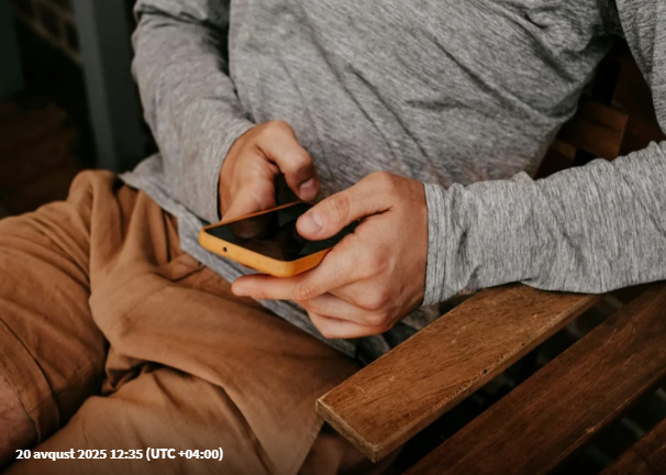 Cibinizdəki casus: smartfonunuzun sizi izləməsini necə dayandırmaq olar?