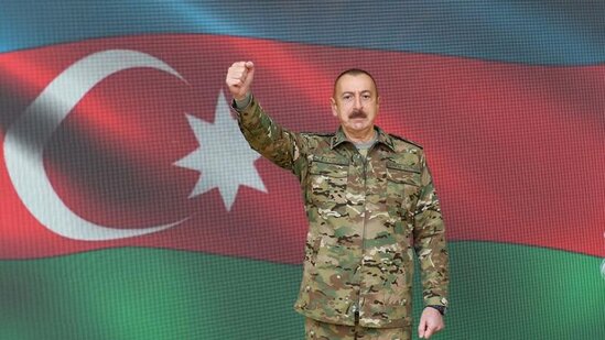 Ali Baş Komandan: "Yenilməz ordu Azərbaycan Ordusudur! "
