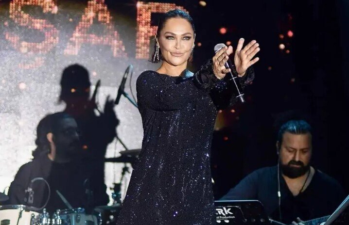 Hülya Avşardan yeni addım: Səhnədən biznes dünyasına - FOTO