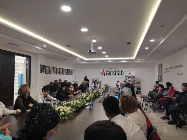 "Bizim DÜNYAMIZ" adlı rəsm sərgisi keçirildi - FOTO