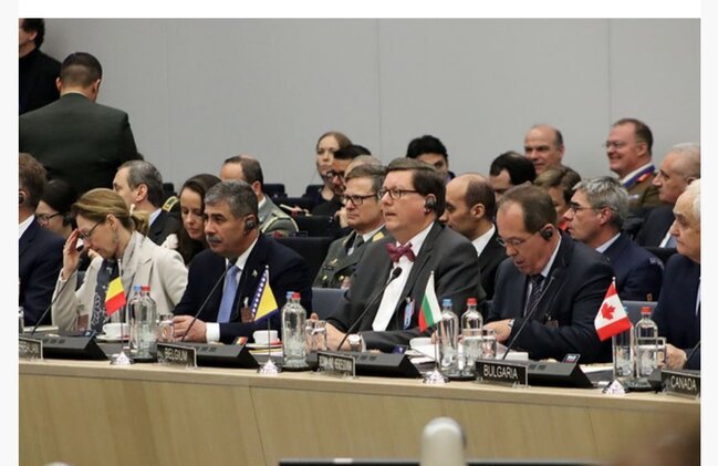 Müdafiə naziri NATO-nun toplantısında iştirak edib - FOTO