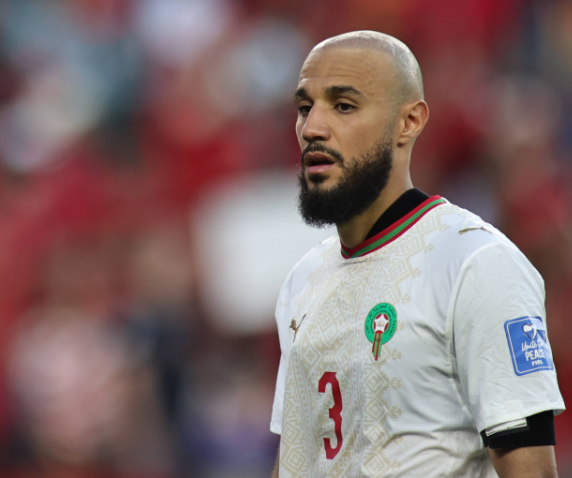 Ulduz futbolçudan diqqətçəkən açıqlama: Dini fəaliyyətə yönəlmək istəyir - FOTO