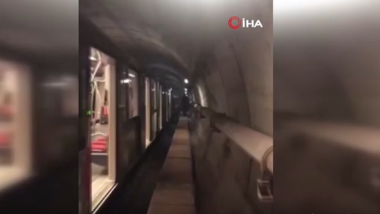 İstanbulda metroda texniki nasazlıq olub - VİDEO