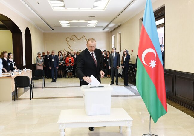 Xalqın və dövlətin inkişafına yönəlmiş siyasət