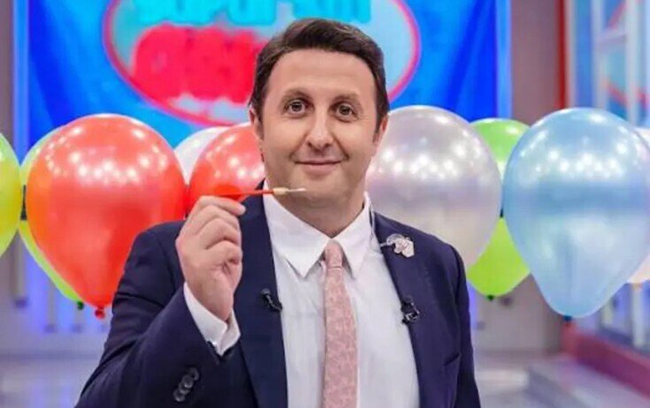 İlker Ayrıkın başına iş gəldi, çıxışlarını təxirə saldı