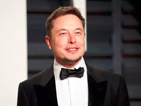 İlon Mask iki yeni süni intellekt modeli buraxacaq