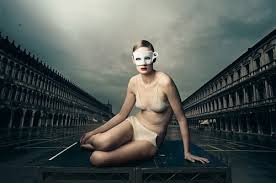 "Hamı məni bəyənməlidir": Sosial fobiya nədir?