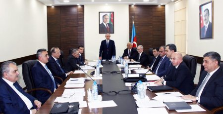 Məhkəmə-Hüquq Şurasının iclası keçirildi