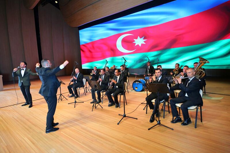 Dünyadakı Azərbaycanlı Təbiblərin Simpoziumu öz işinə başlayıb