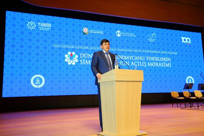 Dünyadakı Azərbaycanlı Təbiblərin Simpoziumu öz işinə başlayıb