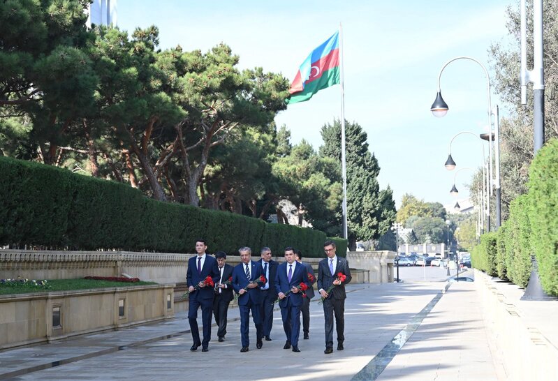 Özbəkistan parlamentinin nümayəndə heyəti Azərbaycanda səfərdədir