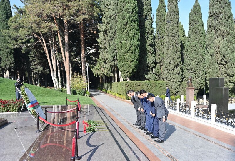 Özbəkistan parlamentinin nümayəndə heyəti Azərbaycanda səfərdədir