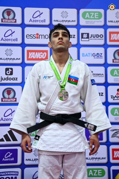 İstedadlı cüdoçular ölkədən didərgin salınır! Bu dəfə ata fəryadı! Aldadılan Qarabağ qazisindən ACF-də kim 1070 manat dəyərində hədiyyələr alıb?