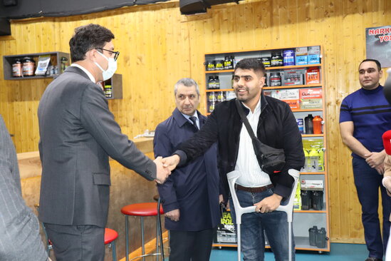 Gənclər və idman naziri Kamil Zeynallıya məxsus fitness zalının qonağı oldu - FOTO-VİDEO