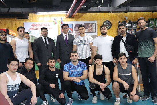 Gənclər və idman naziri Kamil Zeynallıya məxsus fitness zalının qonağı oldu - FOTO-VİDEO
