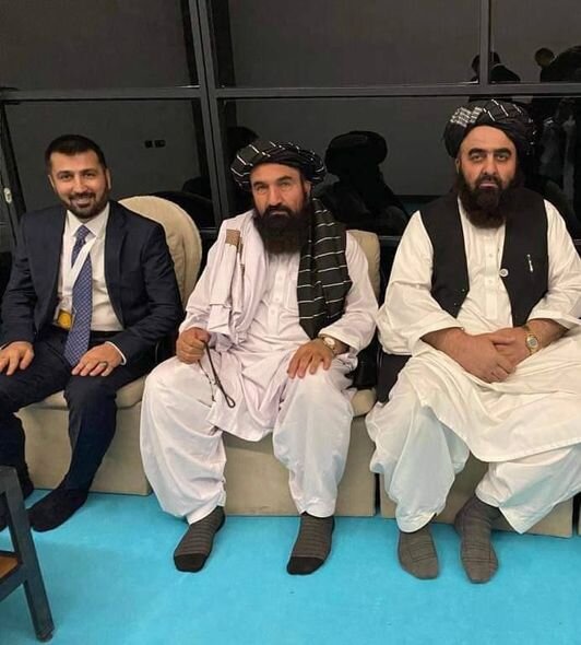 "Taliban" nümayəndəsinin Türkiyədəki hərəkəti sosial mediada gündəm oldu - FOTO