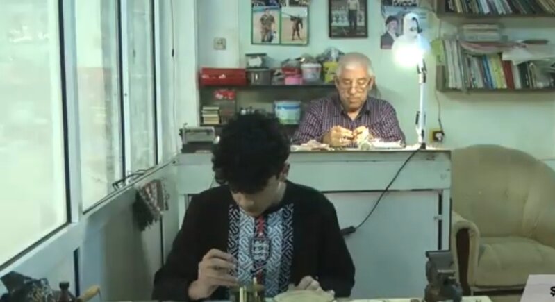 "Bunu mənə atamın babası verib" - 60 ili saatlar arasında keçən ömür - VİDEO