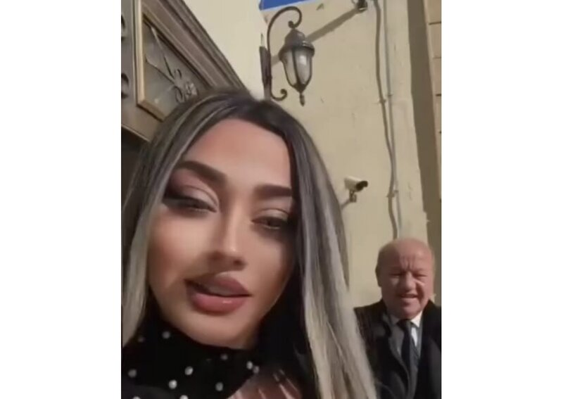 Əli Mirəliyevin üzünə "qız gözəlliyi" GƏLDİ - VİDEO