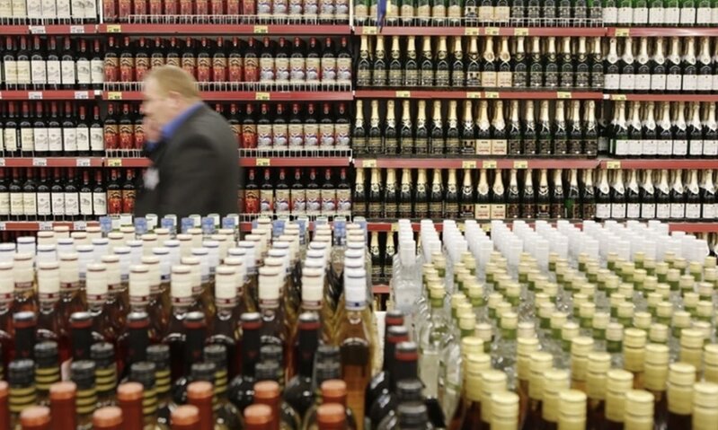 Satılmamış spirtli içkilər "gölü": Dünya alkoqol nəhəngləri ciddi böhran yaşayırlar