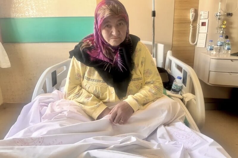 73 yaşlı qadın ağrıyan ayağına ot bağladı, ikinci dərəcəli yanıqla xəstəxanalıq oldu