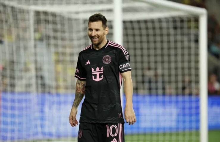 Messi "Qalatasaray"da oynaya bilər