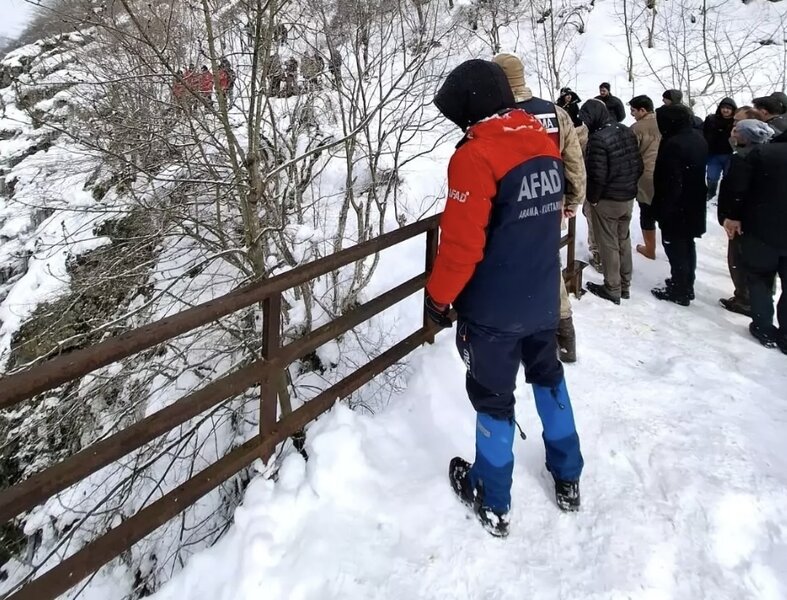 3 gündür itkin düşən qadının meyiti tapılıb