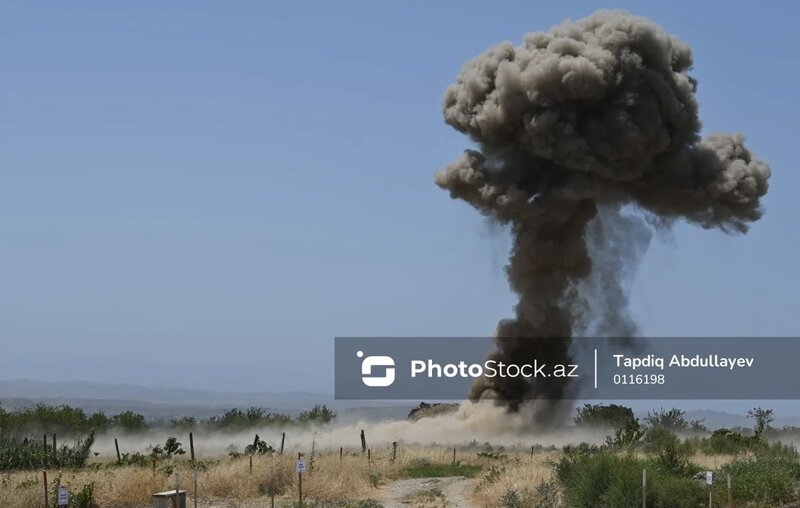 Ağdamda bir nəfər minaya düşüb