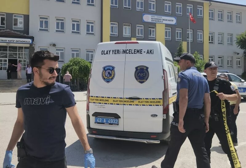 Məktəbdə silahlı hücuma məruz qalan müəllim həyatını itirdi