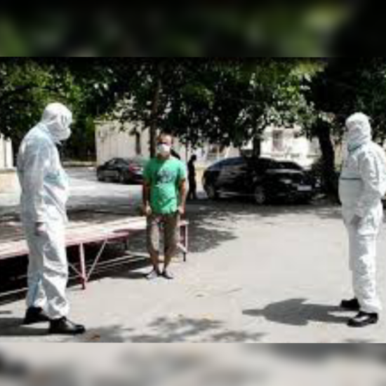 Сотрудники Мингячевирского городского управления полиции задержали в общественном месте больную коронавирусом