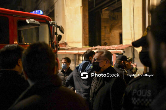 Eldar Əzizov partlayış baş verən yerdədir - FOTO