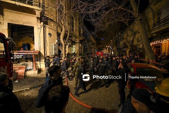 Eldar Əzizov partlayış baş verən yerdədir - FOTO