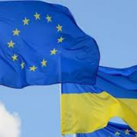 ЕС предоставит Украине летальное оружие общей стоимостью 450 млн евро
