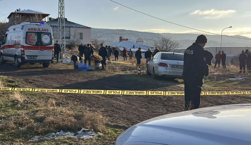 Silahlı dava: ata öldü, oğlu və qardaşı oğlu yaralandı - VİDEO