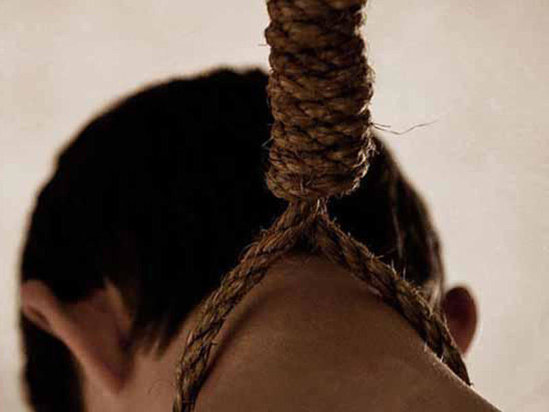 Azərbaycanda yaşli ki̇şi̇ i̇nti̇har etdi̇