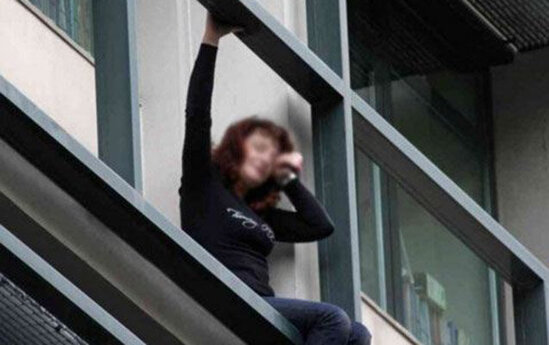 Bakıda özünü binadan atan 14 yaşlı qız öldü - Yenilənib