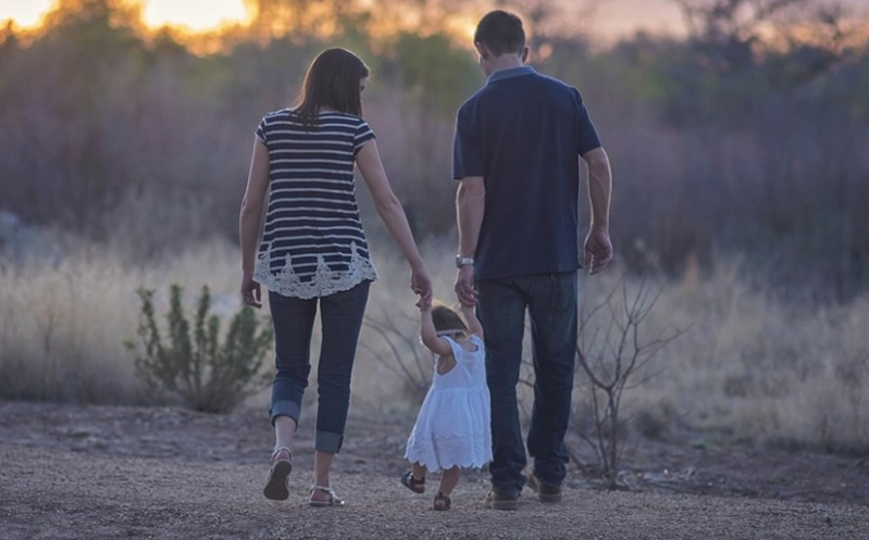 Prokurorluq valideynlik hüquqlarının məhdudlaşdırılması ilə bağlı 3 mülki iddia qaldırıb