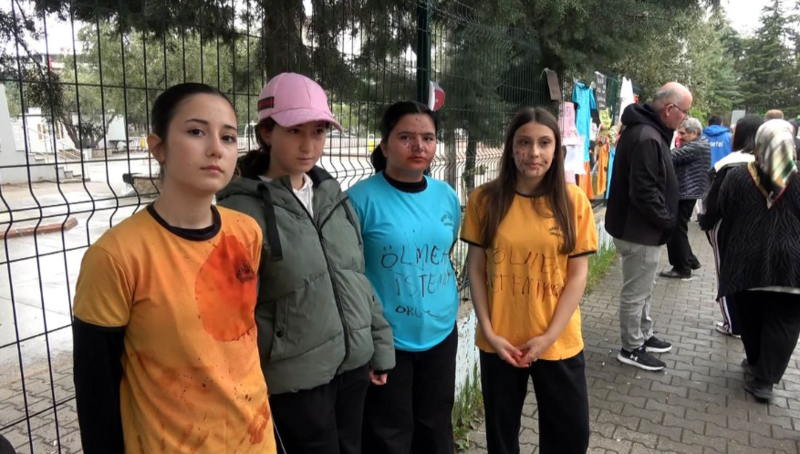 Məktəbdə qətliam törədən İsanın sinif yoldaşı: "Qələmlə qolunu deşirdi" - VİDEO