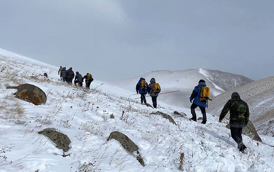 Kəlbəcərdə itkin düşən hərbçinin axtarışından görüntülər - Video