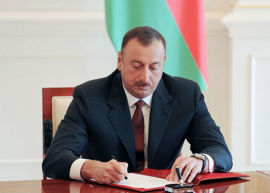 Ильхам Алиев подписал указ о многоэтажных зданиях