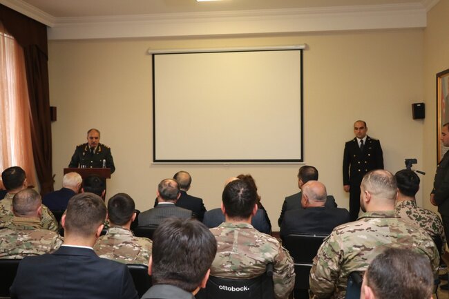 Hərbi Prokurorluqda "Müzəffər Ali Baş Komandan və qalib xalq" mövzusunda elmi-praktiki konfrans keçirilib